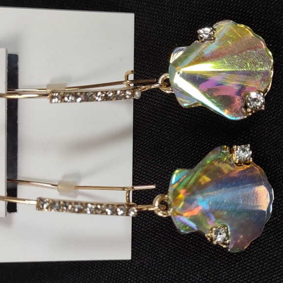 Betsey Johnson Aurora Borealis Shell Drop Earrings - Picture 3 of 5